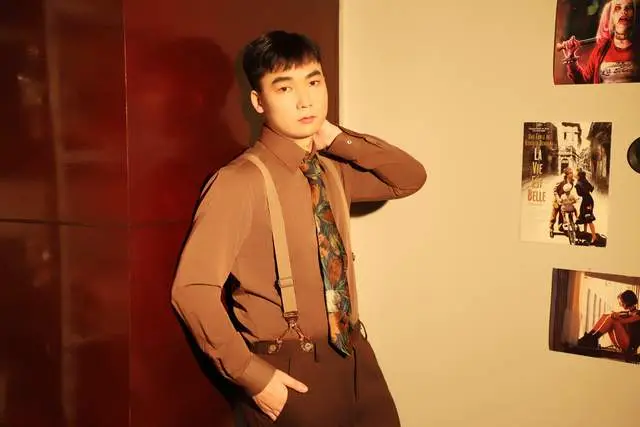 rookie：模特新銳，以汗水雕刻鏡頭鋒芒