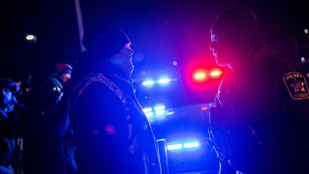 美國移民執法陷過度暴力爭議，“民眾反彈情緒正逐漸累積”