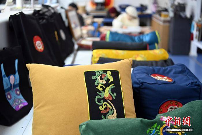 甘肅臨夏：東鄉刺繡煥新生