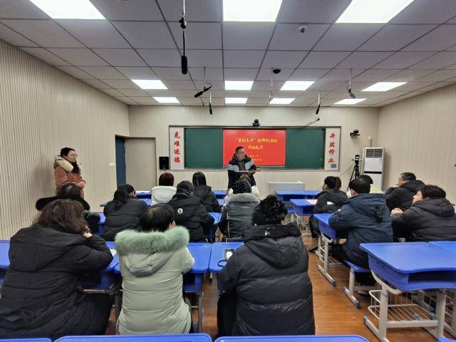 濟源克井一中：墨韻飄香，教師書法班開班啟新程