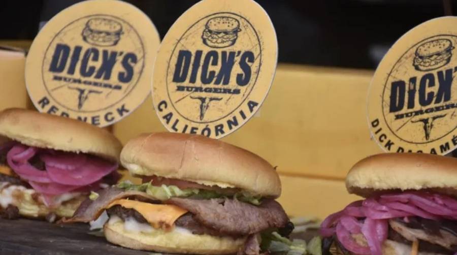 巴西舉行街頭小吃展會，眾多特色美食亮相 | 新民僑梁