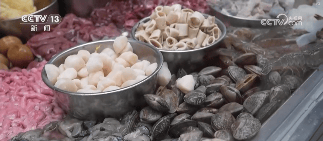 特色小吃串點成線變身“流量密碼” “美食+”延伸文旅消費鏈條