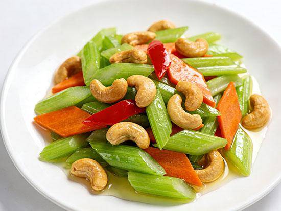 2026年年夜飯菜譜-腰果炒西芹