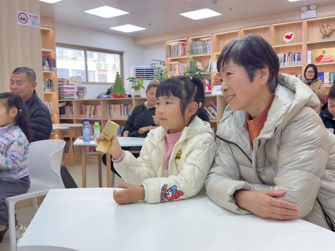 嗒嗒嗒，嗒嗒嗒！這個圖書館為何傳出了快板聲？