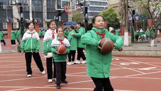 11年，學生平均增高5.52釐米！成都這所小學，登上教育部釋出會