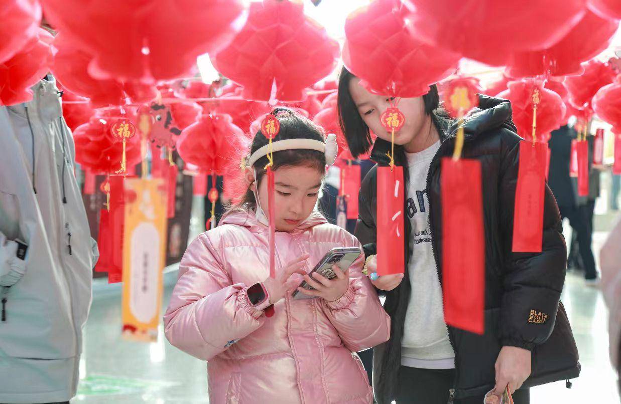 典籍為燈，書香為伴，鄭州圖書館點亮別樣元宵