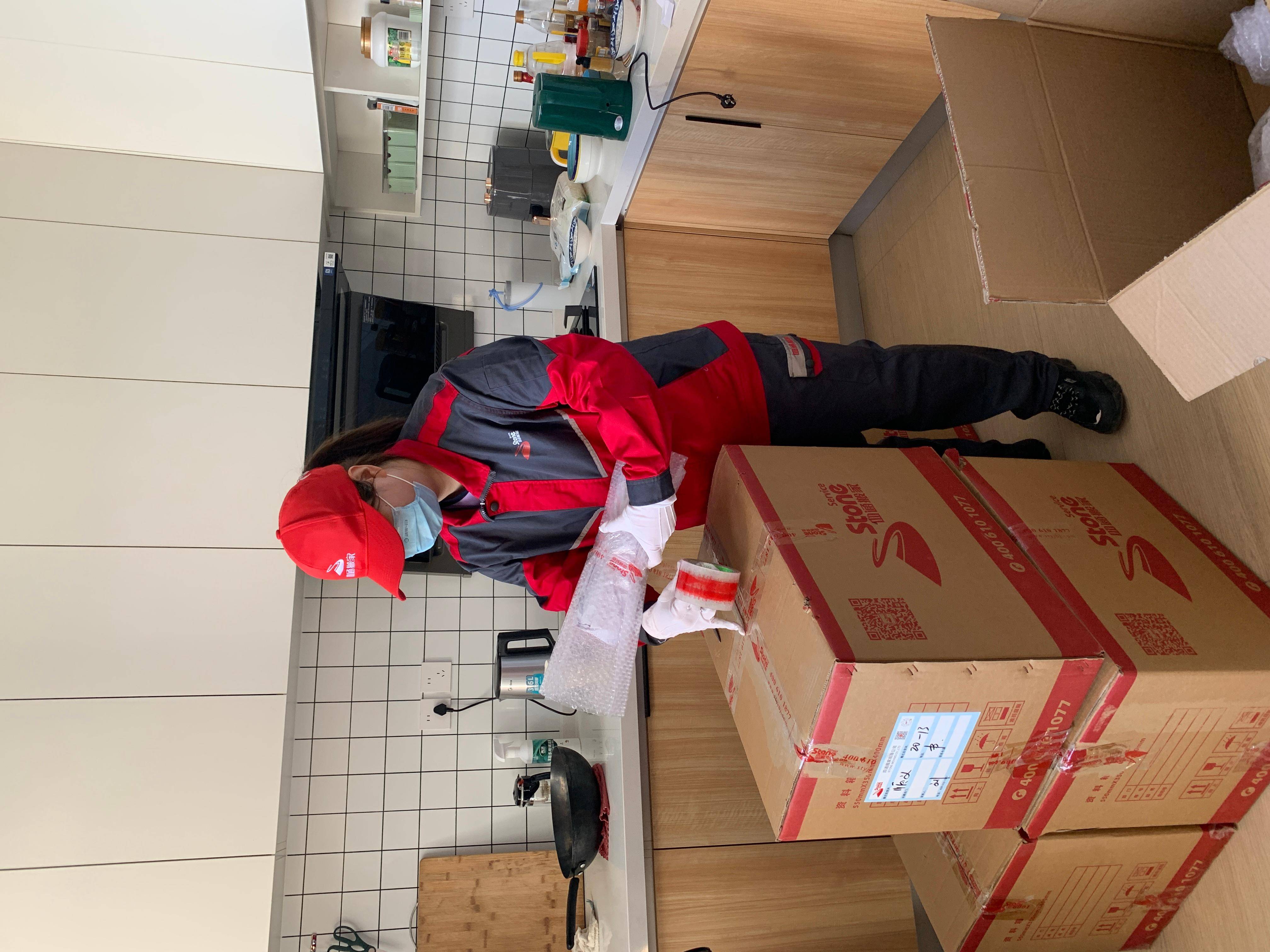 靠譜的四通搬家服務推薦，企業搬遷/長途搬家/廠房搬家一站式解決，專業團隊全程護航