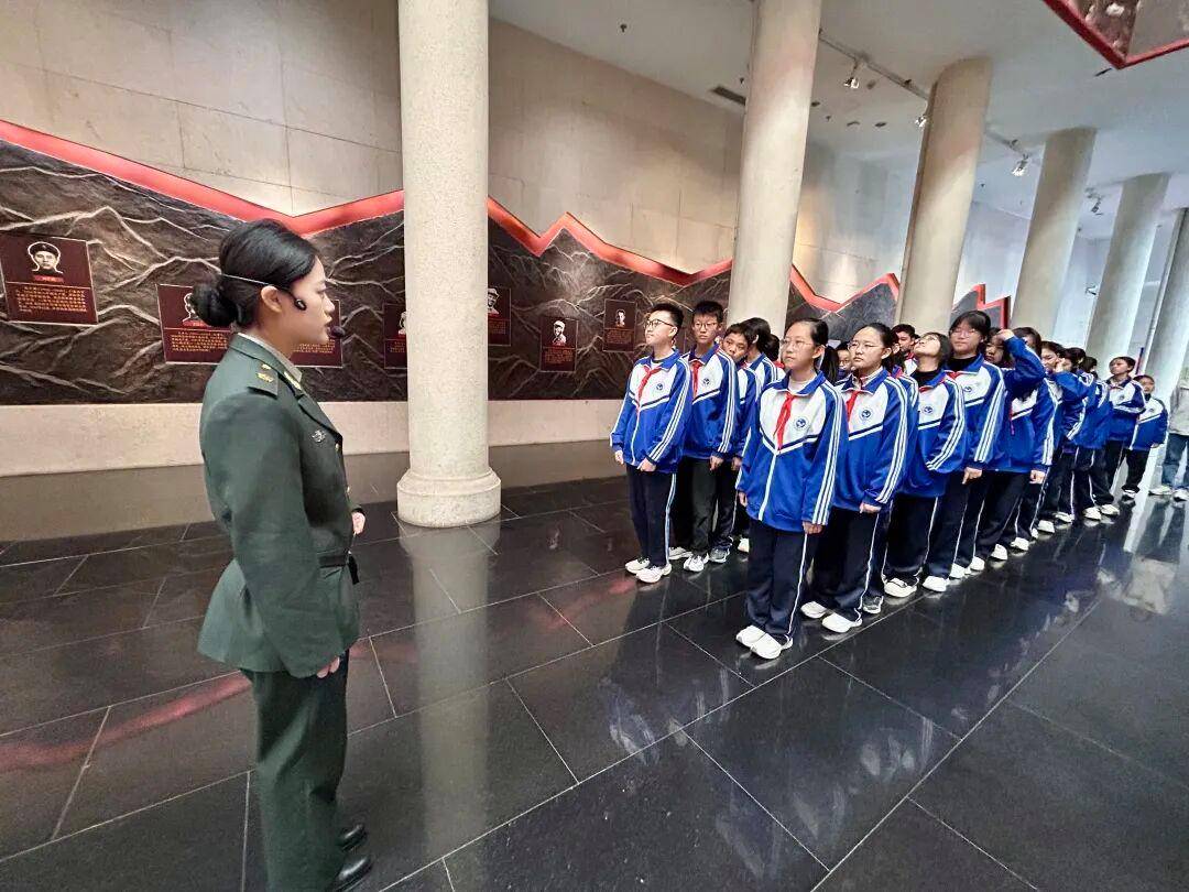 原創清明祭英烈 薪火永相傳——濟南市萊蕪第一中學初中部（濟南市魯礦中學）赴萊蕪戰役紀念館開展祭掃活動