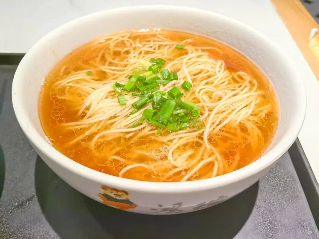 探徐匯｜從路邊攤到上海老字號，跨越半世紀的海派美食傳奇