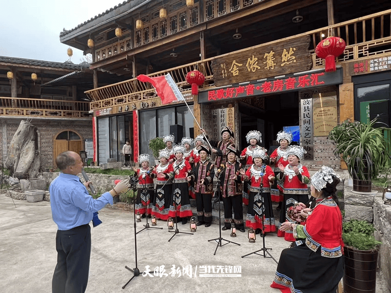 修文縣陽明洞街道老年學校舞蹈合唱班正式開班