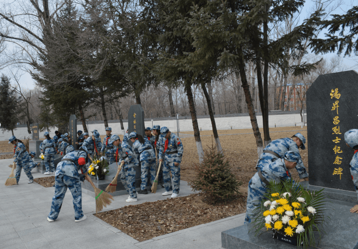 黑龍江省希望小學開展“清明祭英烈”主題活動