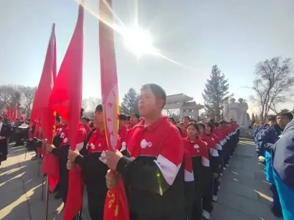 緬懷先烈志 薪火永相傳——江城多校開展清明緬懷先烈主題教育活動