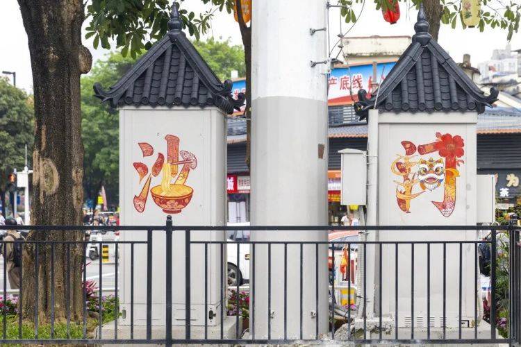 廣州環衛工在街頭電箱畫畫火出圈！當事人回應：小時候因動漫愛上畫畫