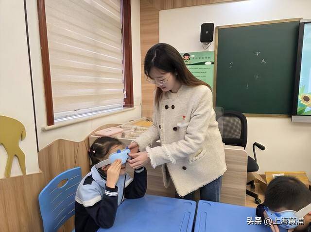 課間15分鐘，這所小學裡的學生在玩些啥？