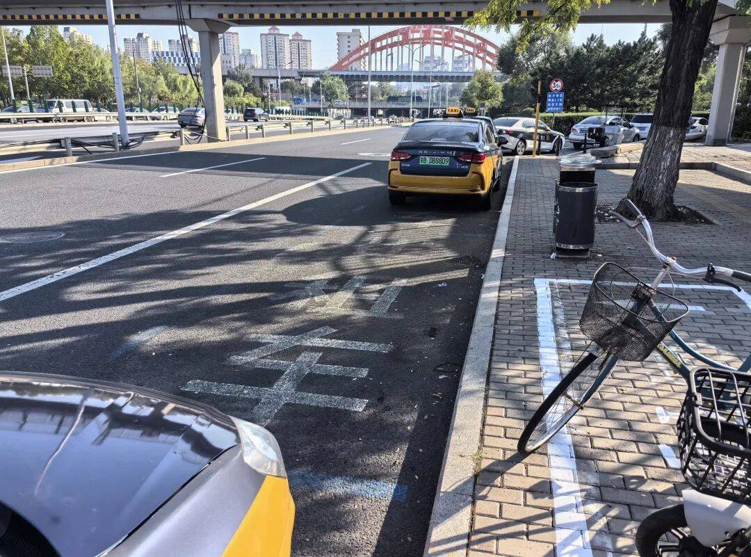 豐臺運輸管理分局進行出租汽車揚招站最佳化治理