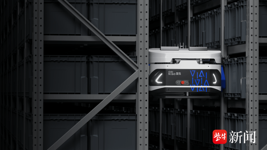 10秒就能爬上5層樓高的貨架！中國自研攀爬機器人ZeeBot亮相