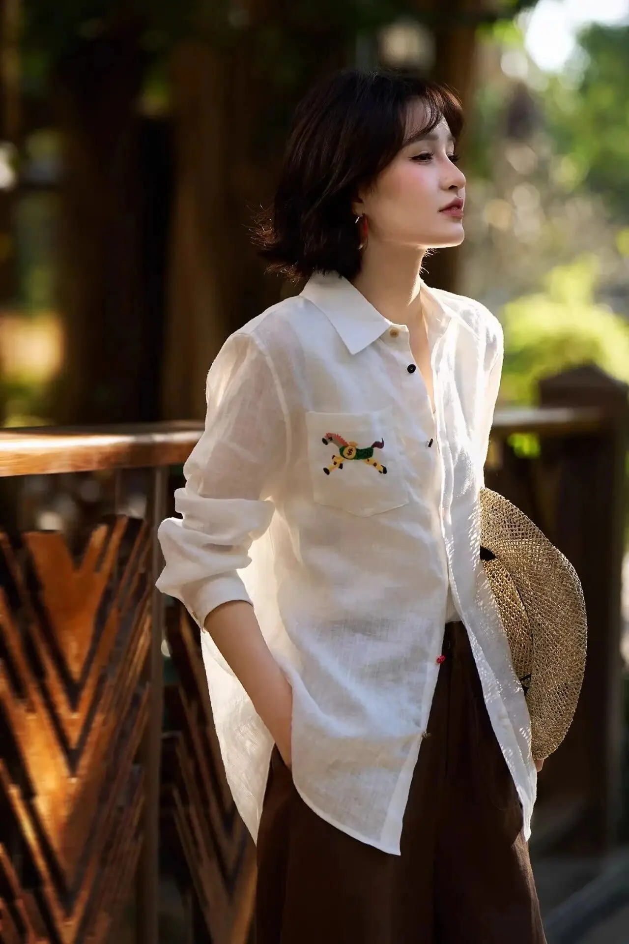 今夏爆火“老錢風”刺繡襯衫！太太顯氣質了