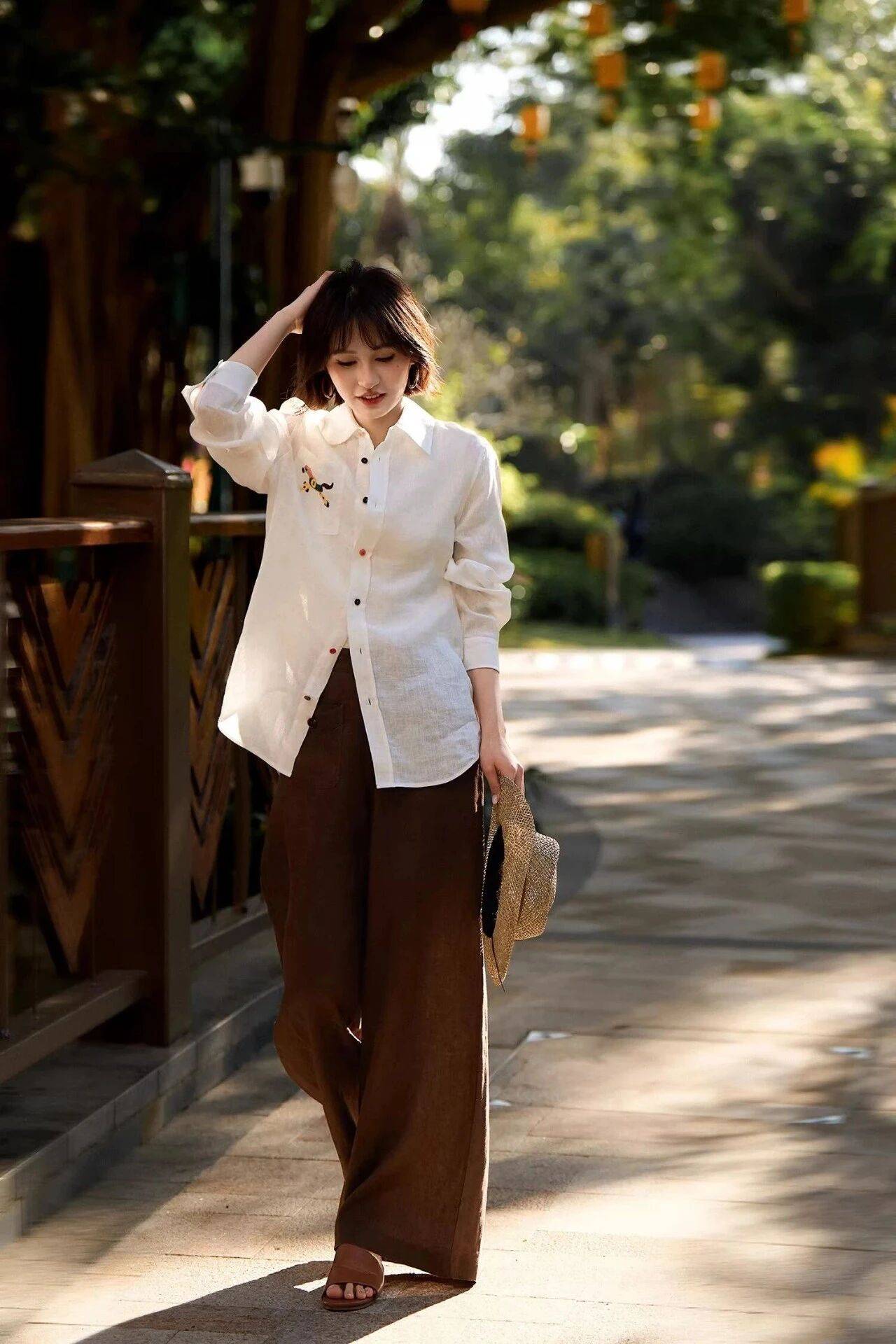 今夏爆火“老錢風”刺繡襯衫！太太顯氣質了