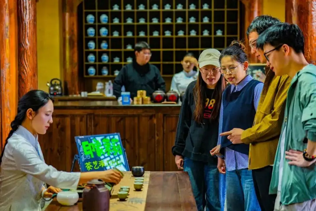 跟著影視去打卡！走進後石溝村，在青山綠水間解鎖詩意田園！