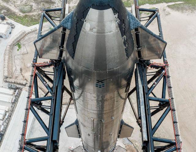 萬億估值難掩AI黑洞：SpaceX深陷xAI燒錢泥潭，算力租賃成主業