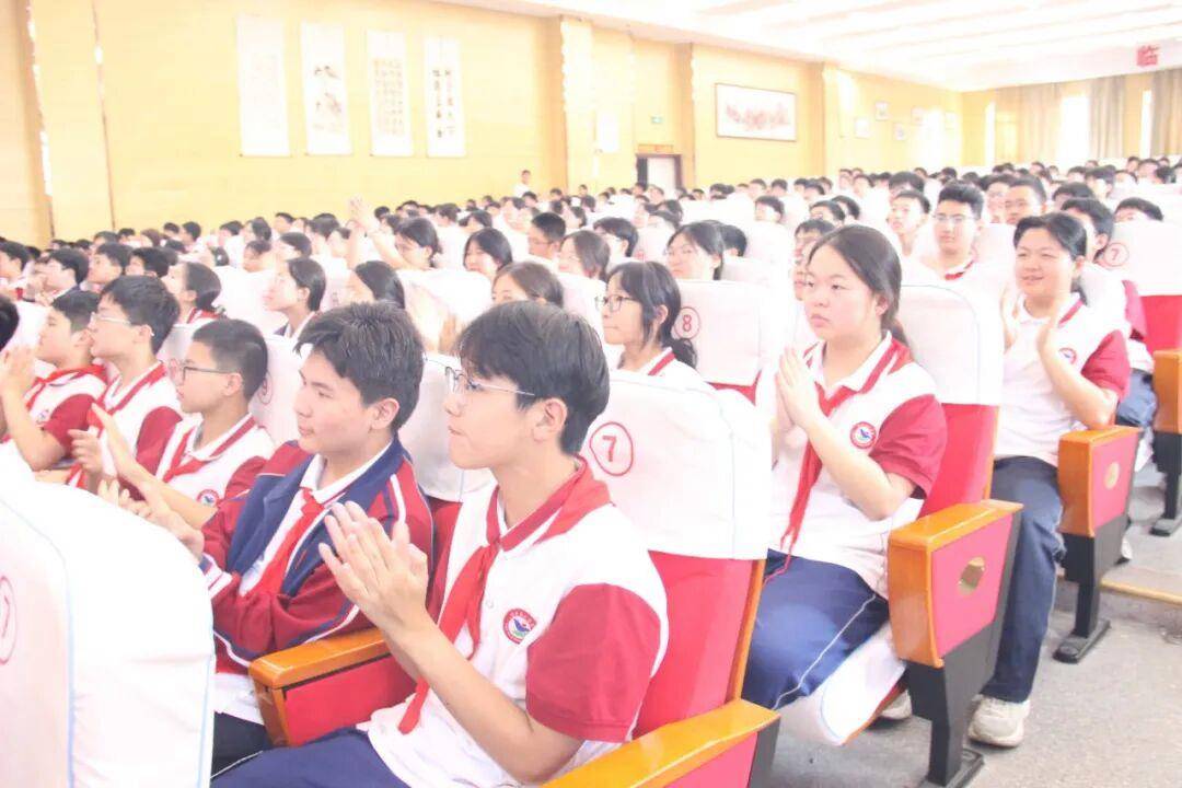 原創臨沂第六中學戲曲進校園活動圓滿落幕