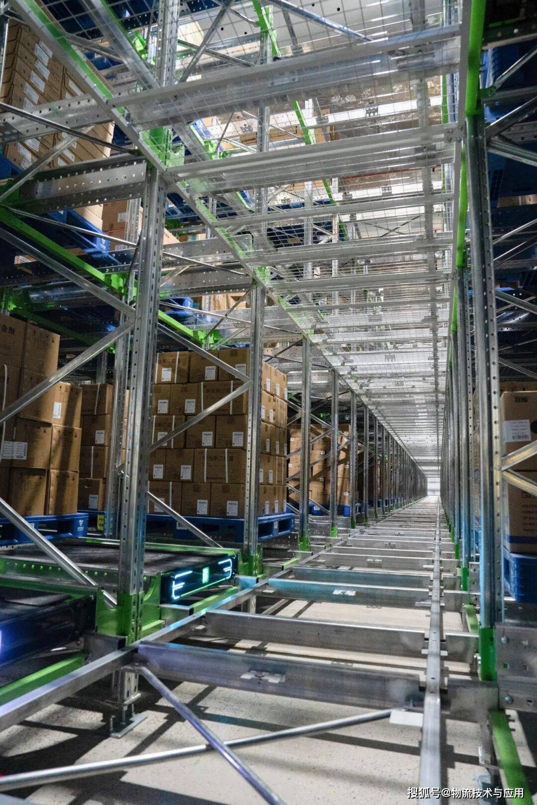 打破行業思維定式 擴容倉儲機器人應用場景