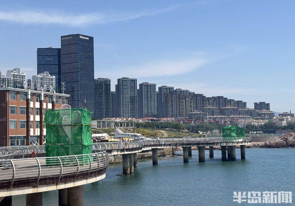 光影愛心將煥新！青島網紅打卡愛心雕塑迎來“美容”