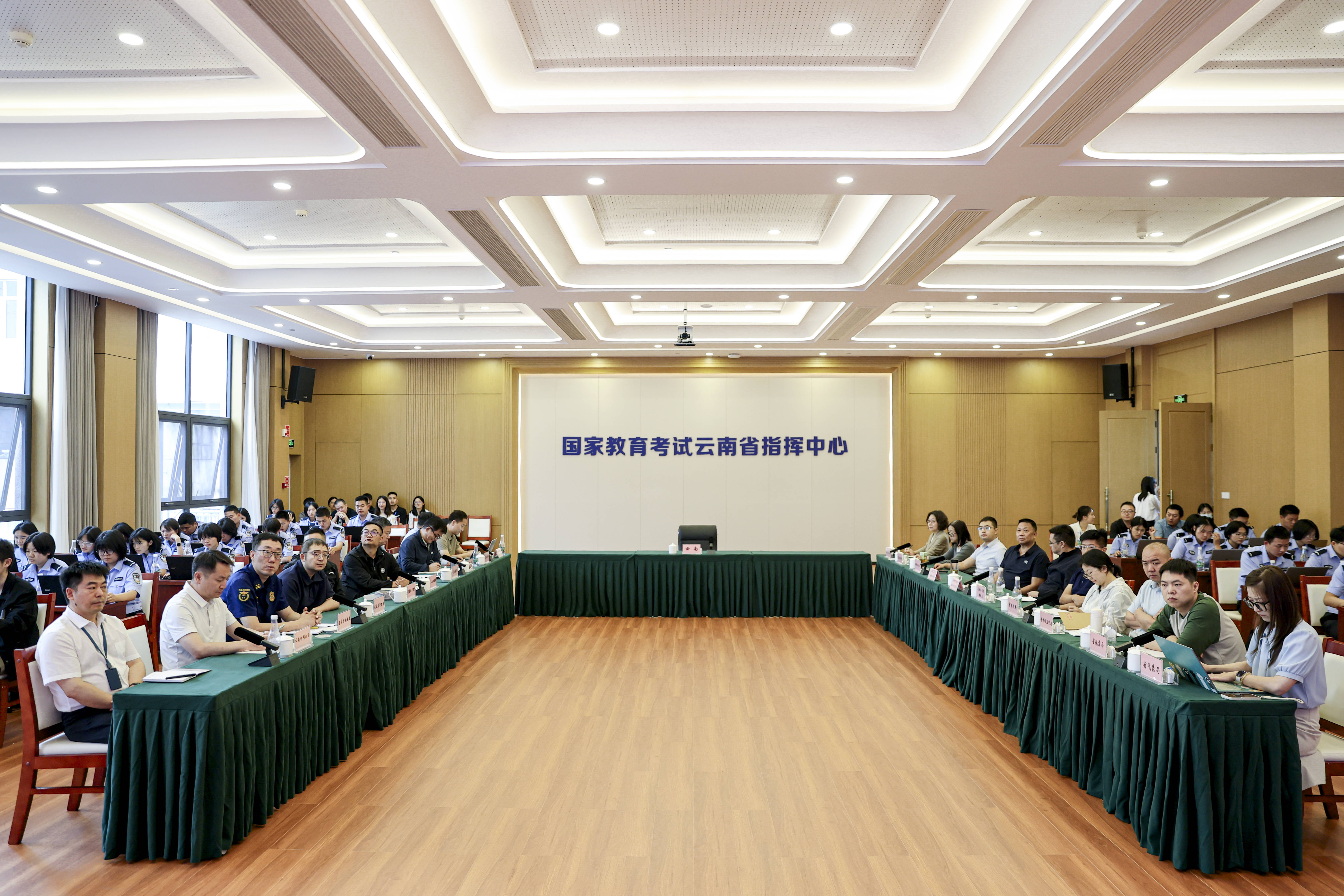 探秘國家教育考試雲南省指揮中心：全方位護航高考安全
