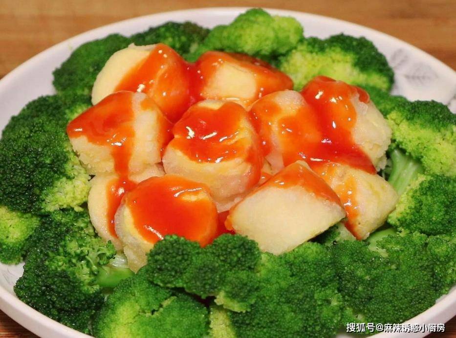 原創愛吃豬蹄的要收藏了，教你一道紅燒豬蹄，軟糯入味，太好吃了！