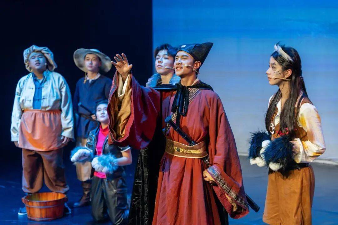 劇耀新光 | 第五屆上海校園戲劇展演活動報名正式啟動！