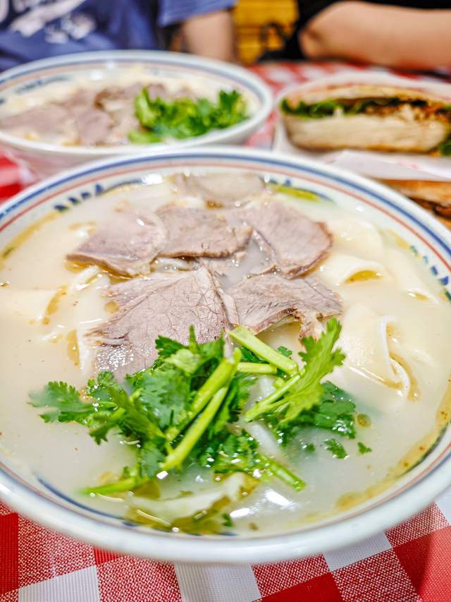 河南洛陽美食，這份特色早餐攻略，跟著吃吧！